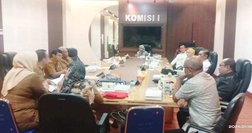 Rapat kerja Komisi I dan Komisi III Deprov Gorontalo membahas persoalan proyek kanal Tanggidaa, kemarin (15/1).