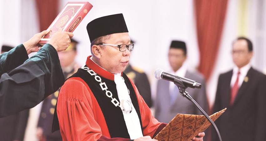 Pengucapan sumpah Arsul Sani sebagai Hakim Mahkamah Konstitusi (MK), di Istana Negara, Jakarta, Kamis (18/01/2024). (Foto: Humas Setkab/Oji)