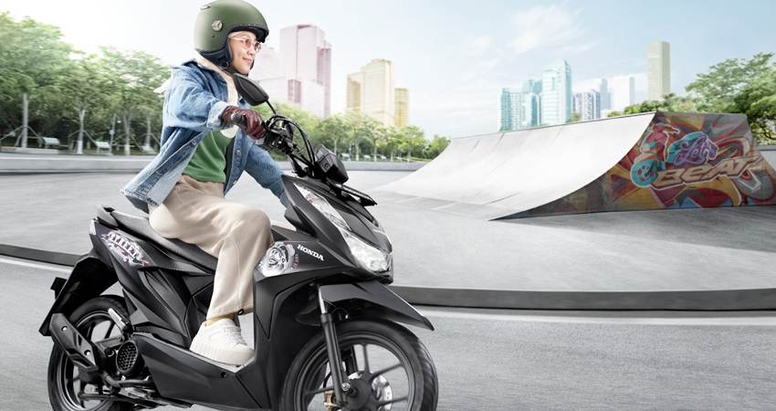 TETAP PRIMADONA : Sepeda motor matic honda terus menjadi primadona bagi masyarakat. (Foto : daw)