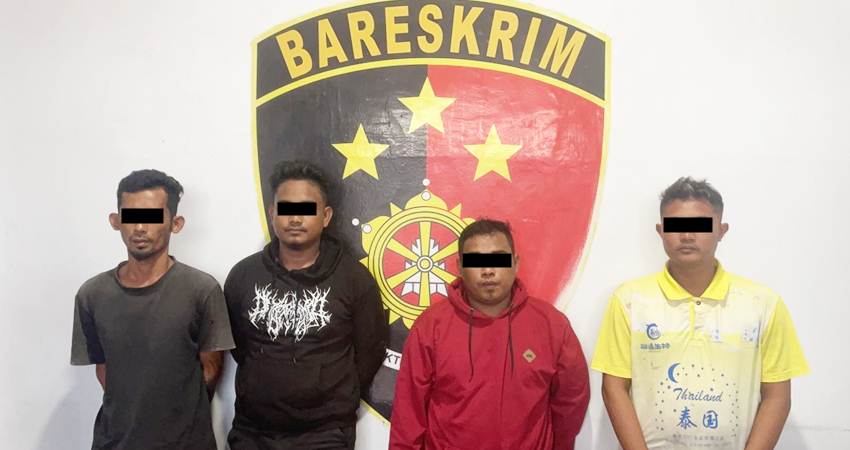 Diduga terlibat peredaran narkoba, empat orang masyarakat beserta sejumlah barang bukti, diamankan oleh Satuan Narkoba Polres Pohuwato.