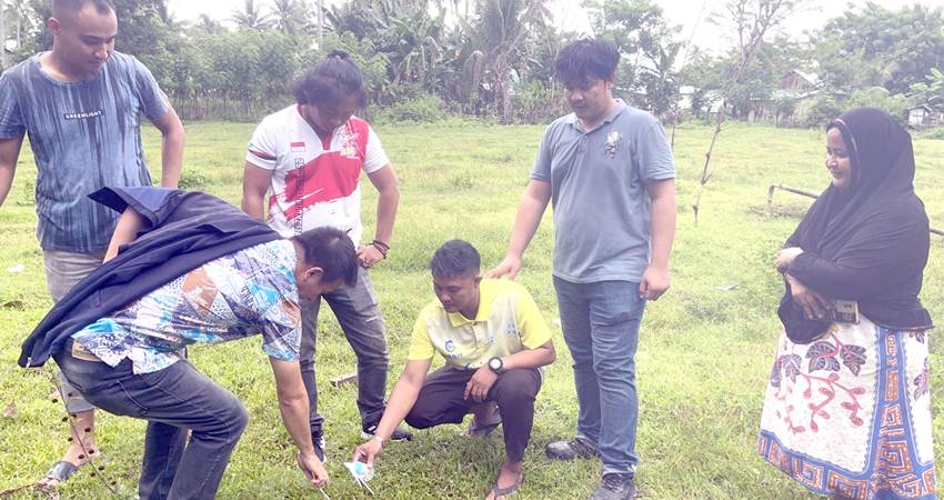 Satuan Narkoba Polres Pohuwato saat membekuk pelaku dugaan penyalahgunaan narkoba jenis shabu di wilayah Pohuwato.