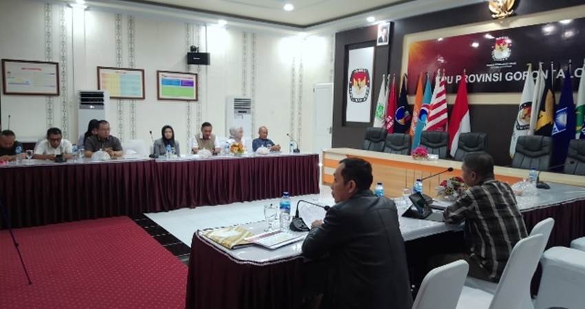 Kunjungan Komisi I Deprov Gorontalo ke KPU Provinsi Gorontalo untuk koordinasi persiapan Pemilu 2024, kemarin (1/2).