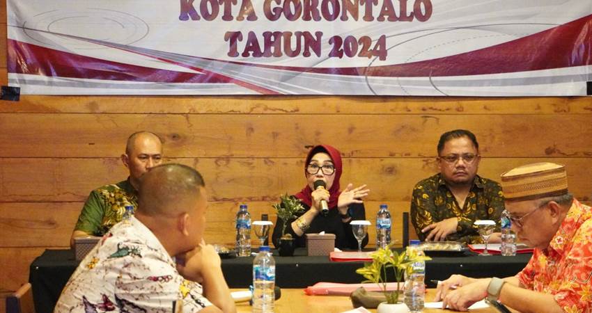 Suasana rapat pleno yang diselenggarakan PMI Kota Gorontalo.