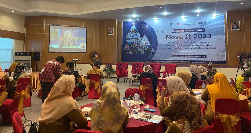 Suasana Diseminasi Move It 2023: Promoting Digital Inclusion to Enhance Access to Quality and Accessible Education for Students with Disabilities, di hotel Dumhil, Selasa (5/3/2024) (F. Diyanti/Gorontalo Post)