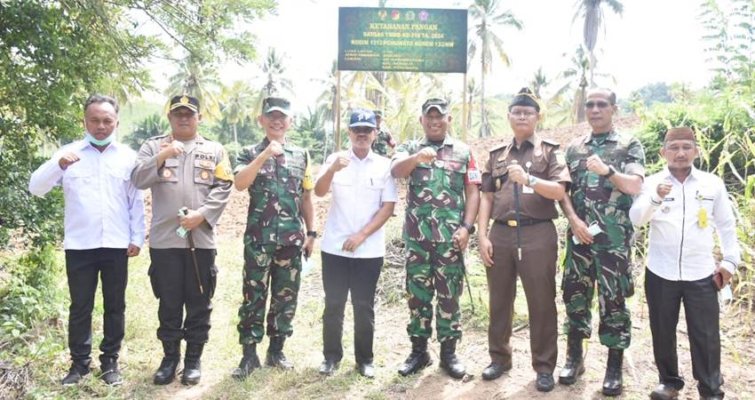 Dandim 1313/Pohuwato Letkol Inf Aribowo Dwi Hartanto S,IP M,IP Terima Kunjungan Kerja Dari Tim Wasev TMMD Ke 119 TA. 2024.
