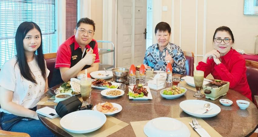 Phio, Alvin, PW Affandy, dan Linda.--