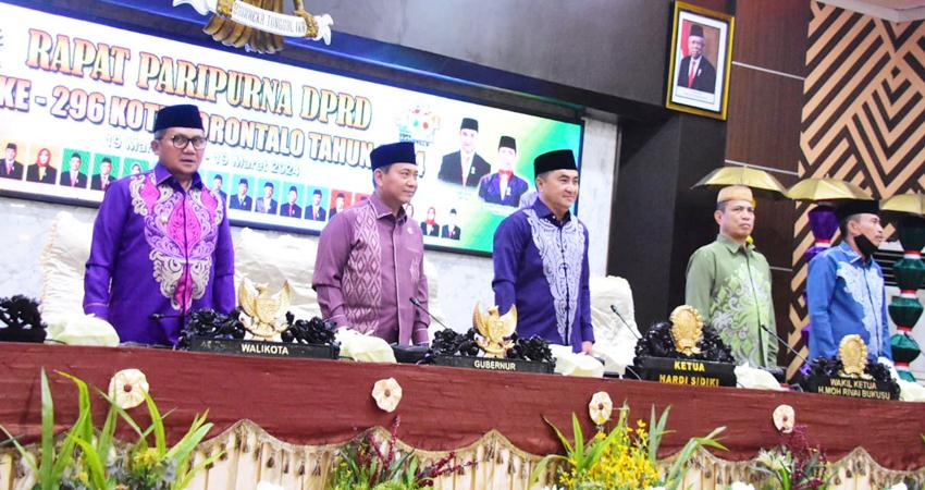 Suasana rapat paripurna dalam rangka peringatan HUT ke-296 Kota Gorontalo, Selasa (19/3/2024) di ruang sidang utama DPRD Kota Gorontalo, Selasa (19/3/2024).