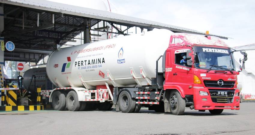 TAMBAH STOK : Pertamina menambah stok LPG 3 Kg untuk seluruh daerah di Gorontalo selama bulan ramadan dan idul fitri 1445 Hijriah. (foto : dok / pertamina)