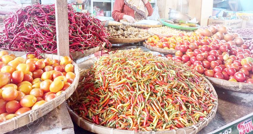 Rica yang dijual pedagang di pasar.