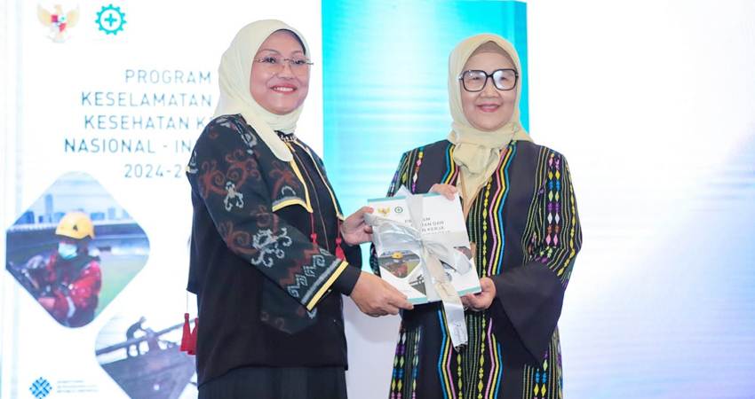Menaker Ida mengatakan dokumen Program K3 Nasional 2024-2024 disusun sebagai respons atas kebutuhan untuk meningkatkan kemajuan K3. Foto: Kemnaker