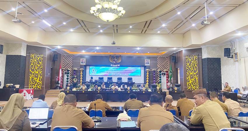 Rapat lanjutan LKPJ DPRD Kota Gorontalo bersama Pemerintah Kota Gorontalo, Senin (1/4/2024) (F. Diyanti/Gorontalo Post)