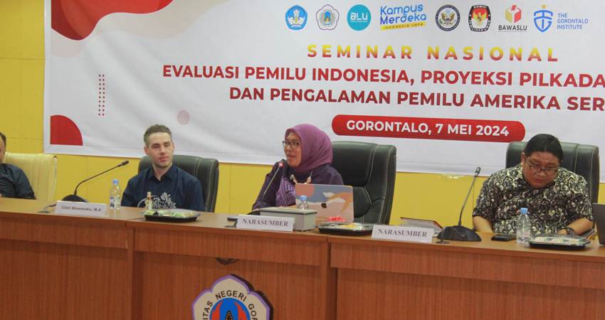 Demokrasi, Pentingnya Peran Media dan Partisipasi Perempuan