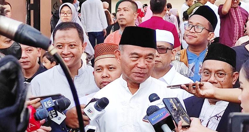 Menko PMK, Muhadjir Effendy usai melakukan salat Idul Adha di Gedung PP Muhammadiyah-Intan Afrida Rafni-