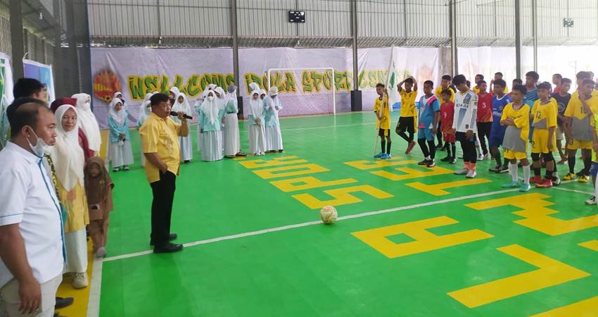 openning ceremoni turnamen futsal antar kelas tingkat MTS Darul Mubin Kota Gorontalo kemarin. (Foto Caisar/GP)