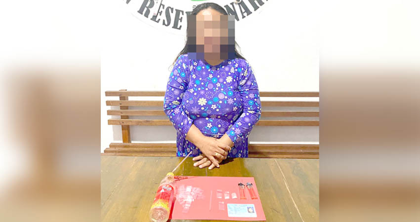 Salah seorang Ibu Rumah Tangga (IRT) bernama SM alias Arni, ditangkap atas dugaan peredaran narkoba yang terjadi di wilayah Pohuwato.