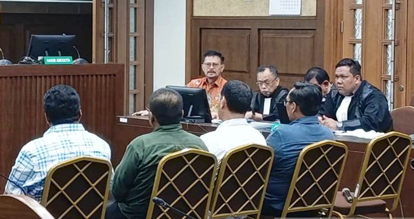 Mantan Mentan Syahrul Yasin Limpo (SYL) dalam sidang pemeriksaan saksi kasus pemerasan dan gratifikasi lingkungan Kementan di Pengadilan Tipikor, Jakarta, Rabu (8/5/2024). (ANTARA/Agatha Olivia Victoria)