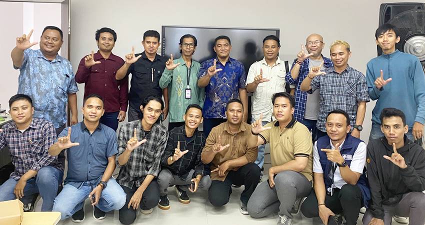 Para wartawan usai mengikuti kegiatan peningkatan kemahiran berbahasa Indonesia, di Kantor Bahasa Provinsi Gorontalo, Rabu (8/5/2024). (Foto: Audi/Peserta Pelatihan Bahasa).