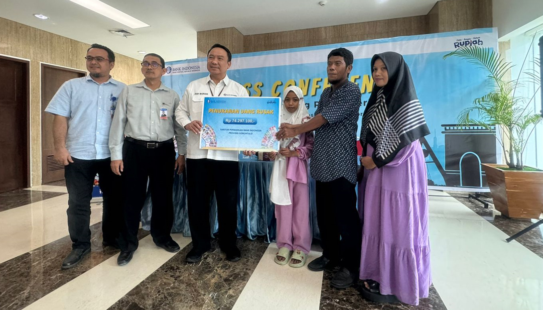 Sony Ndui, Pemilik Uang Rp 74 Juta yang Terbakar, Kini Lega BI Ganti Utuh