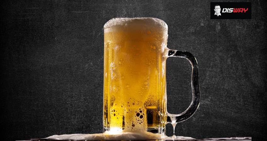 Ilustrasi bir tanpa alkohol.--