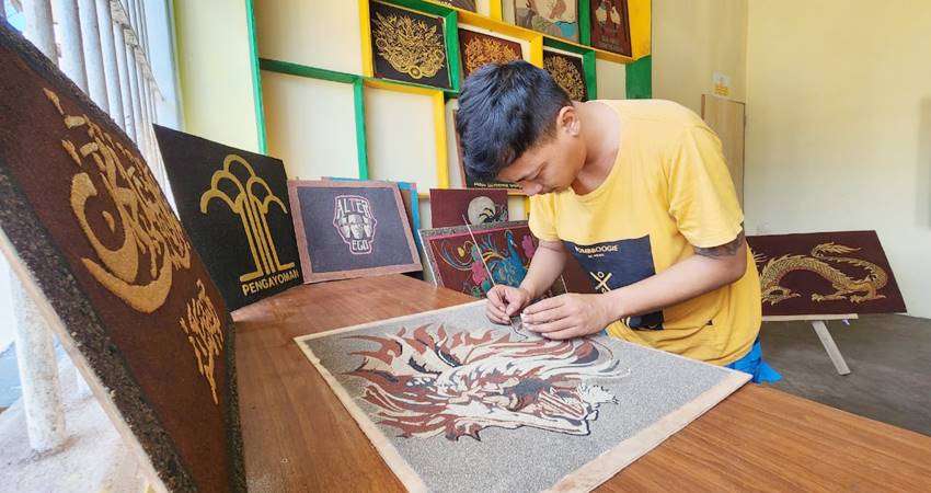 Karya Napi Lapas Kelas IIb Pohuwato yang dibuat dibalik jeruji besi.