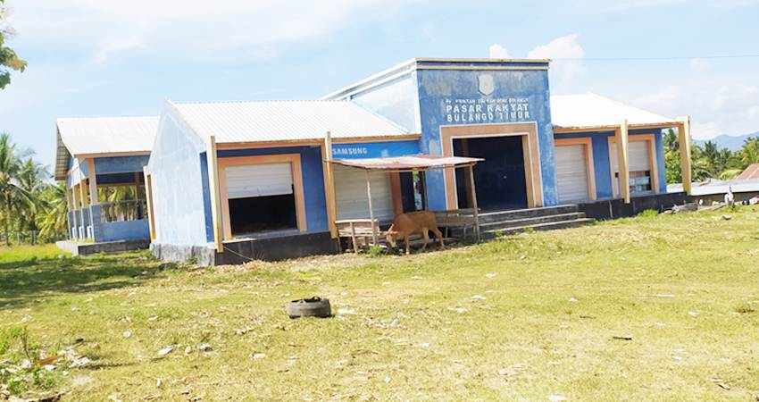 Kondisi pasar hewan di Desa Bulotalangi, Bulango Timur. (Foto Caisar/Gp)