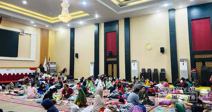 Korban banjir yang saat ini mengungsi di Rumah Dinas Walikota Gorontalo, Kamis (11/7/2024) (F. Diyanti/Gorontalo Post)