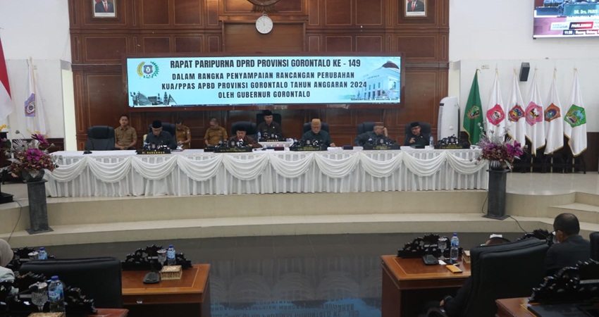 Rapat Paripurna penyampaian rancangan KUA-PPAS Perubahan APBD 2024 di Deprov Gorontalo, kemarin (5/8).
