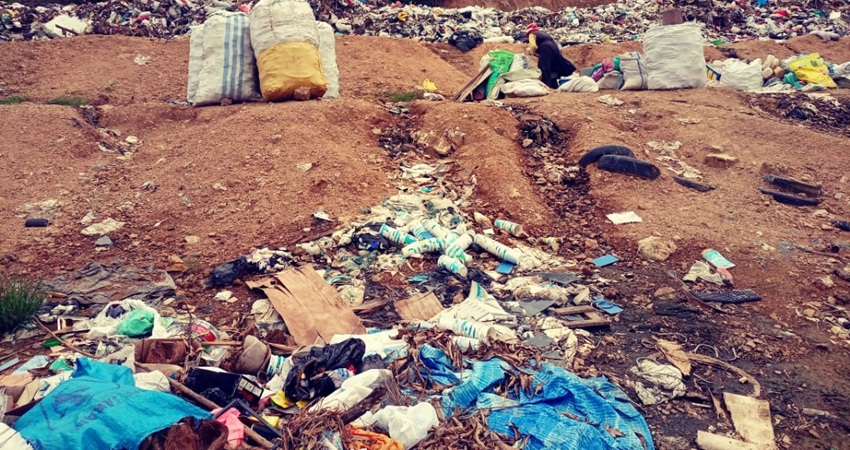 Lokasi Tempat Pembuangan Akhir (TPA) yang terletak di Desa Talumelito, Kecamatan Telaga, menerima sampah dari Kota Gorontalo, Kabupaten Gorontalo dan Bone Bolango.