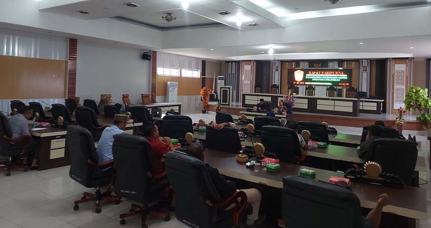 Rapat Paripurna dalam rangka pembahasan agenda kelembagaan pasca pelantikan, Selasa (27/08/2024). (Foto : Alosius Budiman)