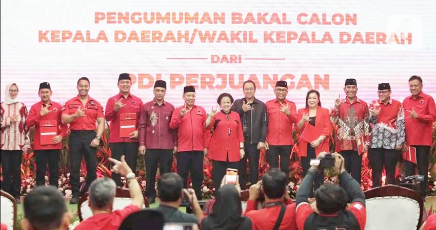 Penyerahan rekomendasi enam Cagub-Cawagub termasuk untuk Pilgub Gorontalo oleh Ketum PDIP Megawati Soekarnoputri di Jakarta, kemarin (26/8).