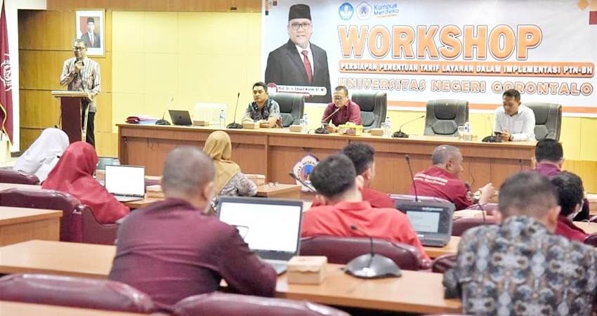 Kegiatan Workshop Persiapan Penentuan Tarif Layanan dalam Implementasi PTN-BH. (Foto: Humas UNG)