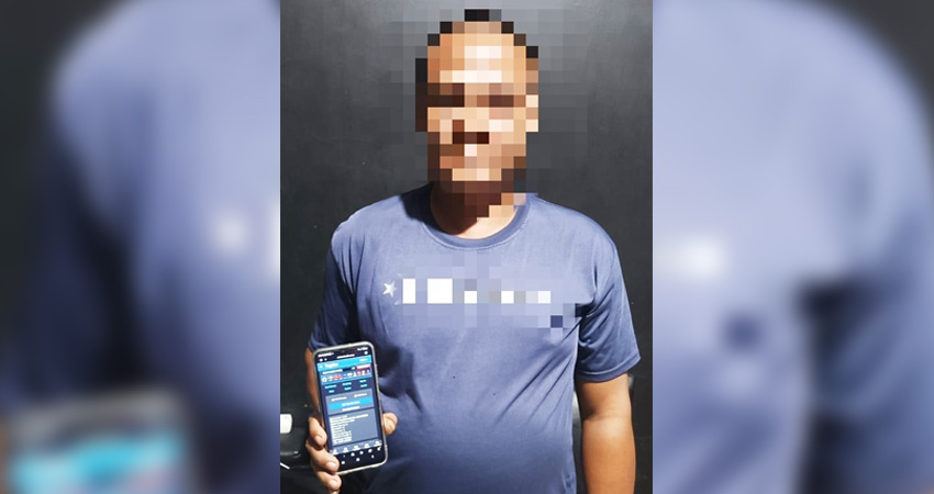 Pelaku TOGEL yang diamankan diketahui berinisial ART (38) alias Rajak seorang petani di Desa Daenaa, Kecamatan Limboto Barat, Kabupaten Gorontalo, Senin malam, (26/8/2024)