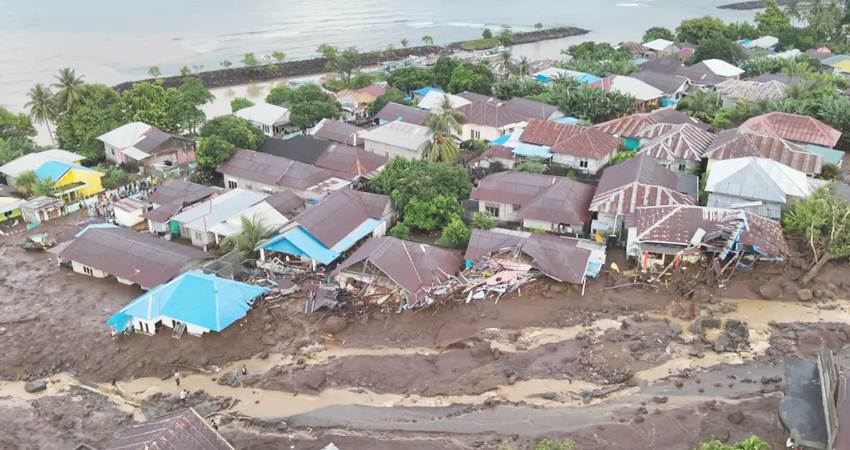 Sebanya 16 orang tewas akibat banjir di wilayah Kota Ternate, Provinsi Maluku Utara. (foto : Dok/BNPB)