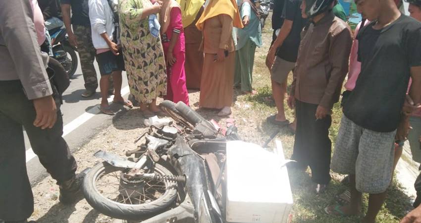 Kecelakaan Lalu Lintas di Jalan Trans Sulawesi, tepatnya di Desa Ayula, Kecamatan Randangan, mengakibatkan pengendara sepeda motor Suzuki Smas, meninggal dunia di lokasi kejadian.