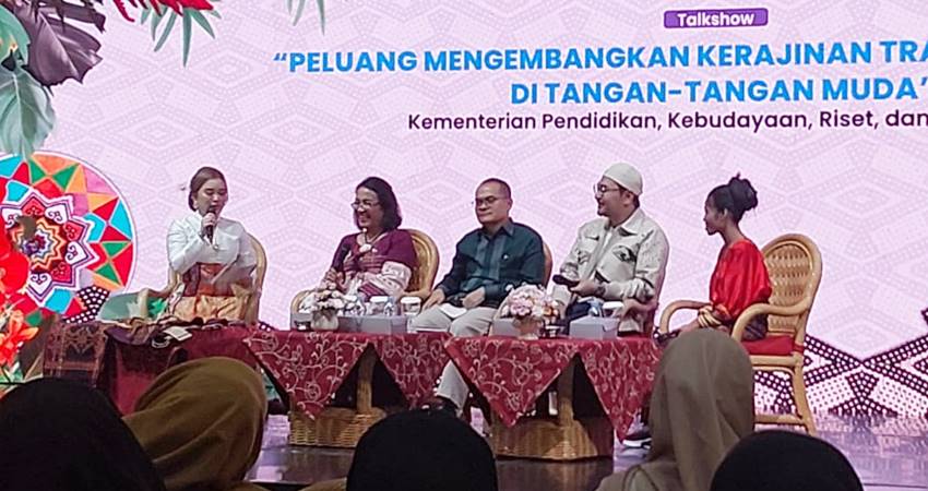 Talkshow Kemendikbudristek di Kriyanusa 2024. (foto : Annisa Amalia Zahro)