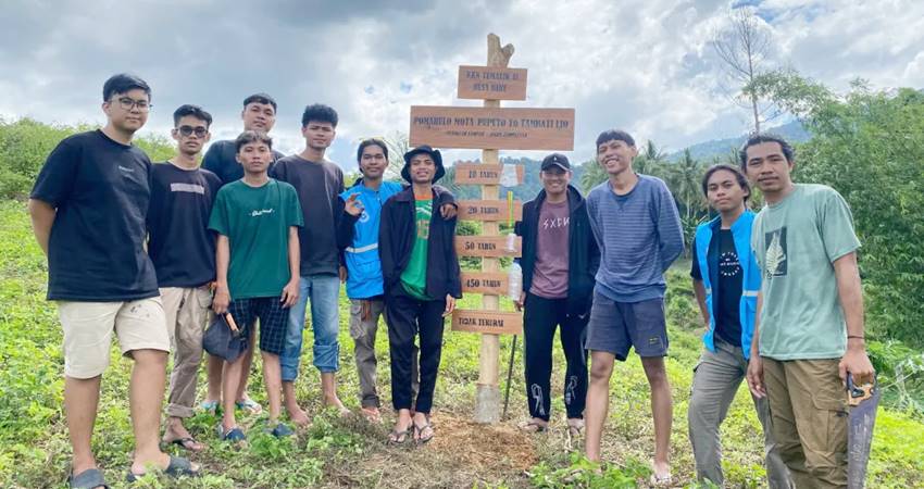 CAMPING GROUND : Mahasiswa KKN Tematik II di Desa Bihe, mendorong pemanfaatan pontensi desa, berupa area yang dijadikan lokasi camping ground, dan pariwisata alam. (foto : istimewa)