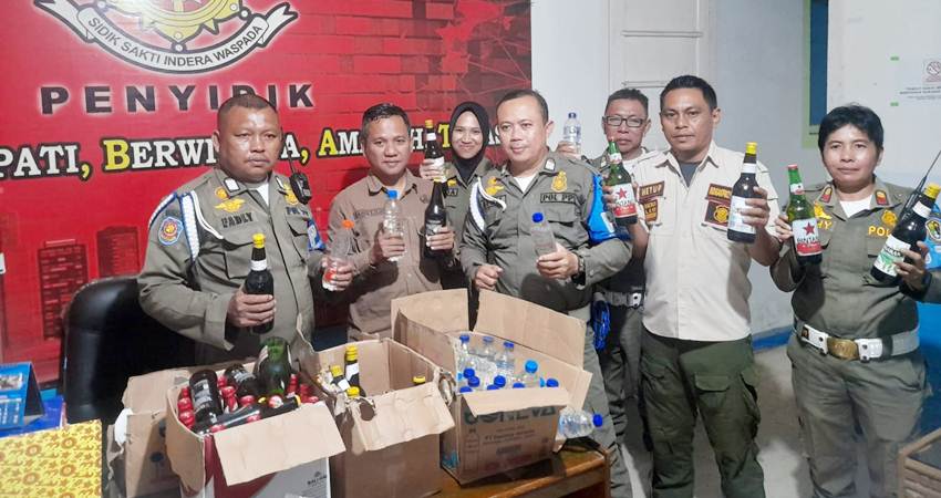 Puluhan miras yang berhasil diamankan Satpol PP Kota Gorontalo, Sabtu (31/8/2024). (F. Istimewa)