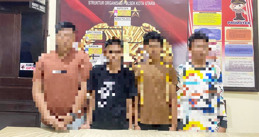 DIPROSES : Empat siswa pelaku perundungan saat diamankan Polsek Kota Utara, Kota Gorontalo. (foto : istimewa)