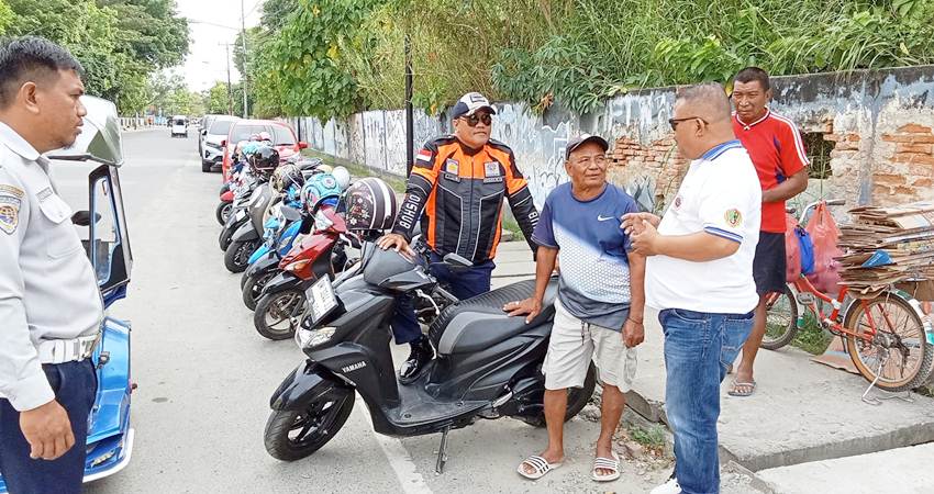 Dinas Perhubungan Kota Gorontalo terus melakukan penertiban terhadap juru parkir (Jukir) illegal yang ada di wilayah Kota Gorontalo.