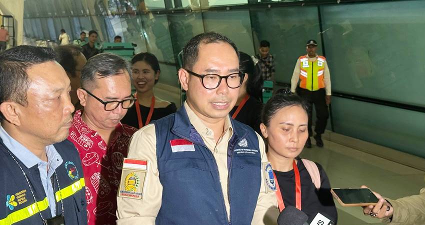 Direktur Perlindungan Warga Negara Indonesia (PWNI) Kemenlu RI, Judha Nugraha di Bandara Soetta, Senin, 7 Oktober 2024. (disway.id/Candra Pratama)