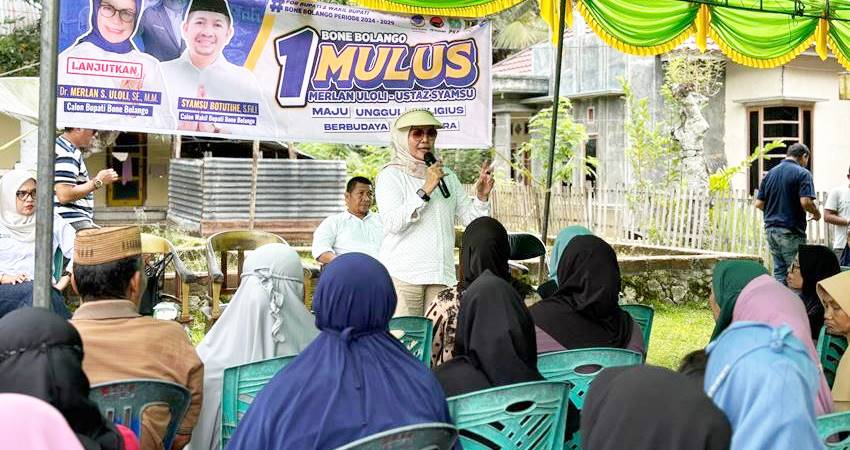 Calon Bupati Bone Bolango nomor urut 1, Merlan Uloli ketika berorasi pada pelaksanaan kampanye baru-baru ini. (Foto: Tim media MULUS)