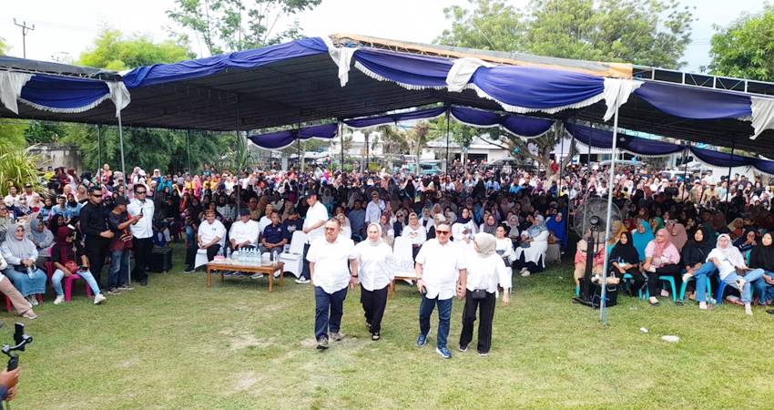 Suasana kampanye Paslon Gubernur dan Wakil Gubernur Gorontalo, Tonny Uloli dan Marten Taha di Kecamatan Kabila, Kabupaten Bone Bolango, Senin (30/9/2024). (Foto: Tim pemenangan TU-MT)