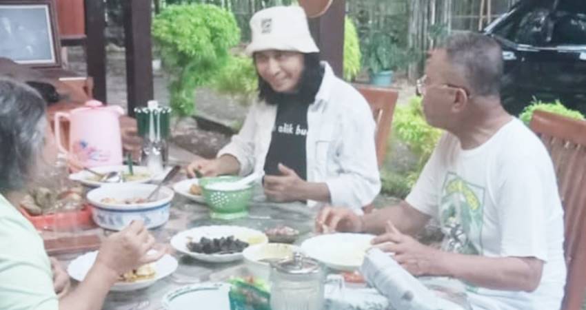 Dahlan Iskan bareng Wahyu Kokkang--