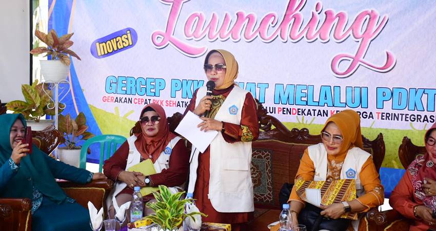 Pj Ketua TP. PKK Kota Gorontalo, Suharti Madjid Daud ketika melaunching program Gercep PKK sehat melalui PDKT, Kamis (14/11/2024).