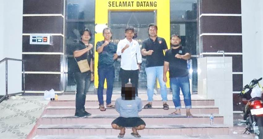 DPO kasus dugaan tindak asusila inisial inisial NY (16) dibekuk saat bersembunyi di rumah orang tuanya di Desa Karya Indah Kecamatan Buntulia Kabupaten Pohuwato, pada Senin (02/12). (F. Humas Polda Gorontalo)
