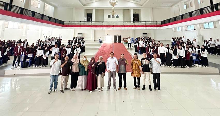 173 Mahasiswa saat mengikuti pembekalan PBL II di Auditorium UNG, Rabu (4/12/2024) (F. Dok UNG)