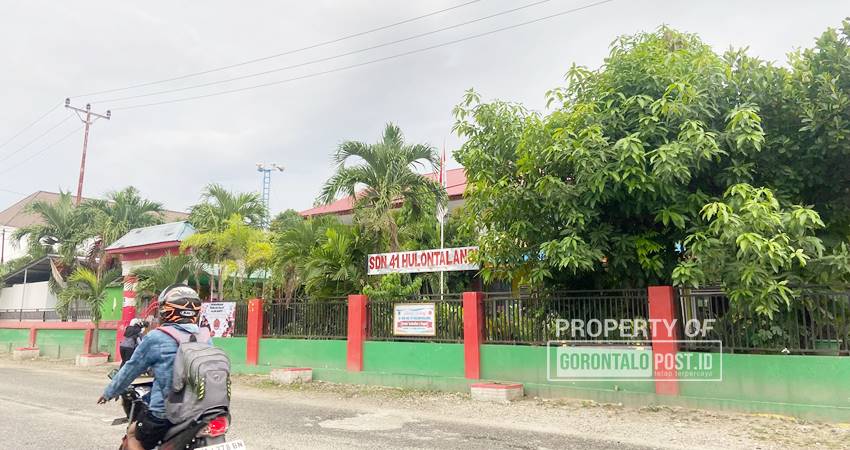 Sekolah SD 41 Hulonthalangi Kota Gorontalo yang diduga terjadi bullying, Senin (13/1/2025) (F. Diyanti/Gorontalo Post)