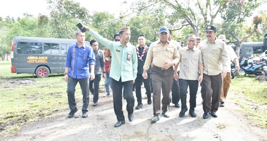 PERAN SAKA - Tim Kwarnas Pramuka saat meninjua Buper Bongohulawa, Limboto, yang nantinya menjadi lokasi perkemahan Peran Saka Nasional tahun 2025, Kamis (27/2). (foto : istimewa)