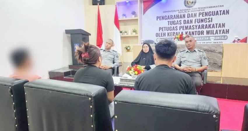 Pemeriksaan terhadap anak-anak warga binaan Lapas Kelas IIA Pohuwato guna mengusut tuntas dugaan asusila oknum sipir Lapas Kelas IIB Pohuwato, Selasa (25/2/2025). (Foto: Humas Lapas Pohuwato/for Gorontalo Post).