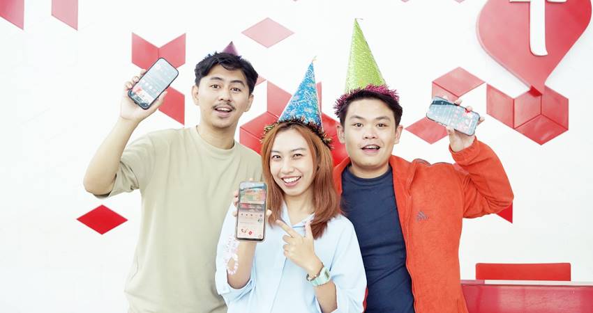 #SAMBUNGKANSEMANGAT - Telkomsel berhasil mengawal momen Natal 2024 dan Tahun Baru 2025, terbukti dengan adanya peningkatan trafik akses broadband 16,55 persen. (foto : dok / telkomsel)